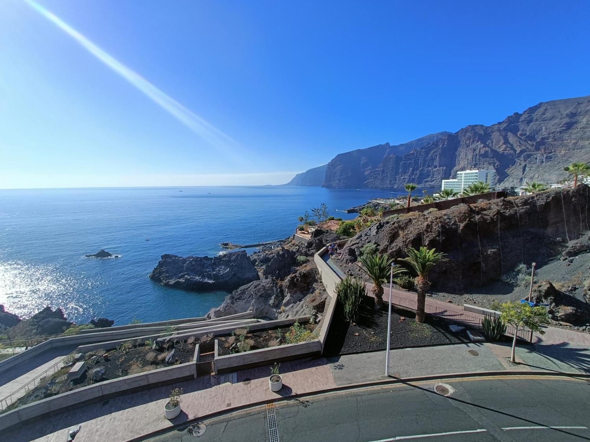Luxury Los Gigantes Apartment Puerto de Santiago  Exteriör bild